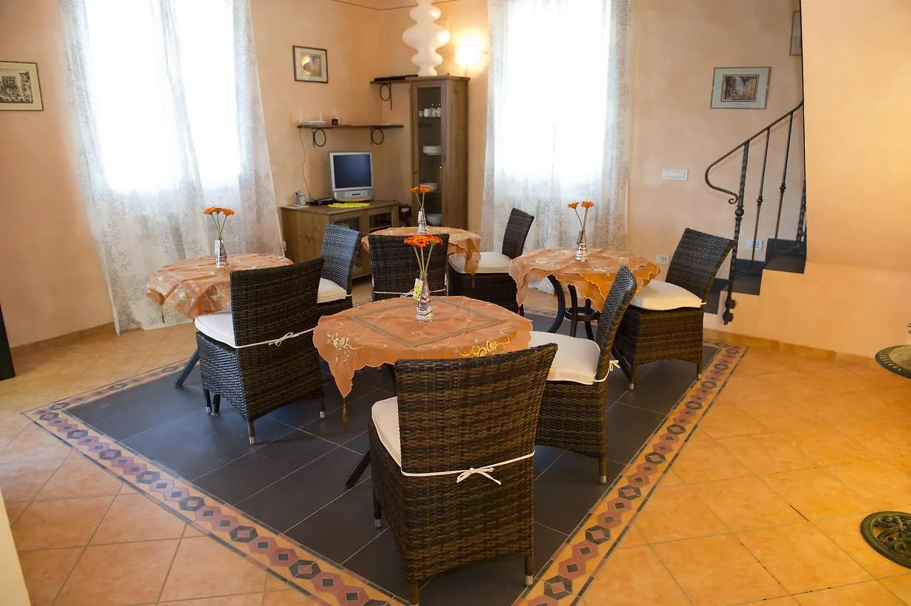La Corte Splendente Castello d'Argile 3*,