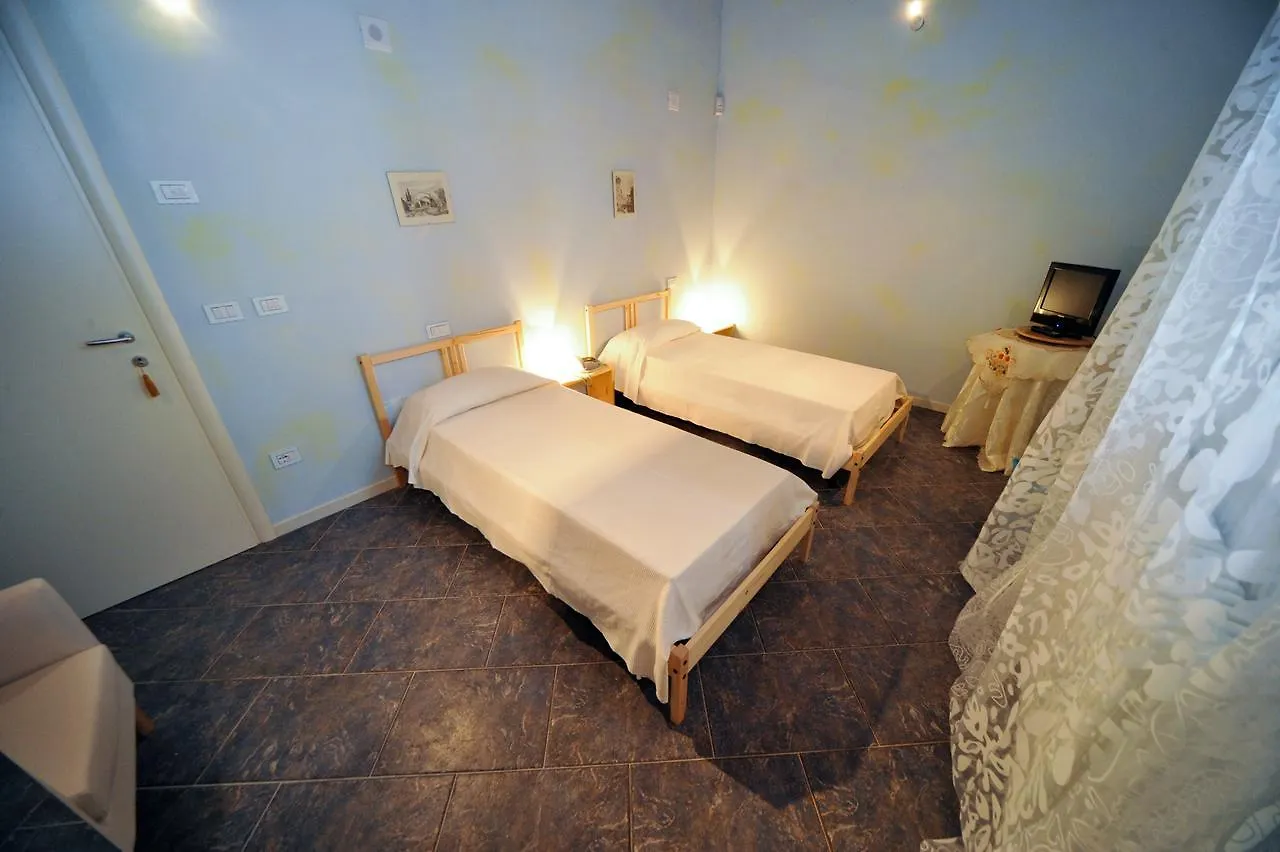 La Corte Splendente Castello d'Argile Bed & Breakfast